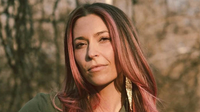 Sin rodeos - El nuevo álbum de Lindsay Lou rinde homenaje a las compositoras del bluegrass – 04/09/26 - Escuchar ahora