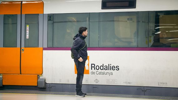 Usuaris de l?R11 reclamen recuperar la gratu�tat per les incid�ncies