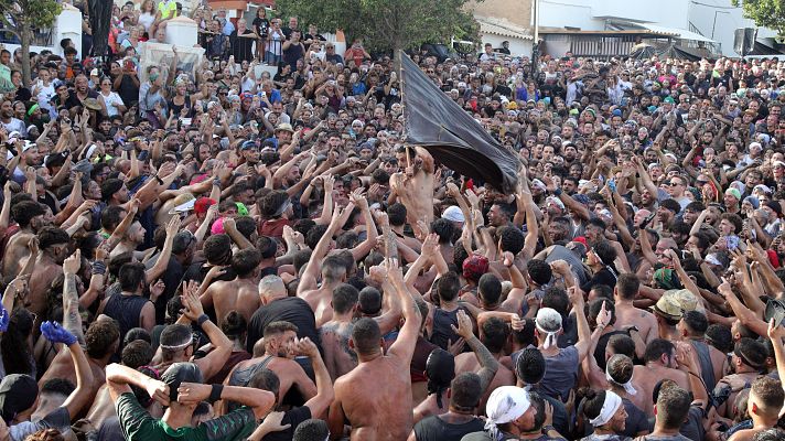 El Cascamorras: siglos de tradición entre Baza y Guadix - Celebrando España