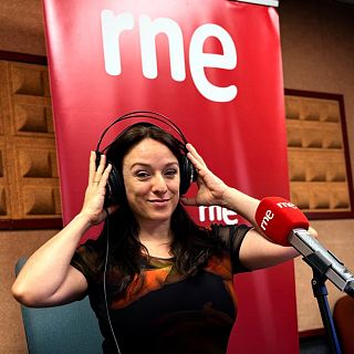 Despertador clásico con Ruth Iniesta
