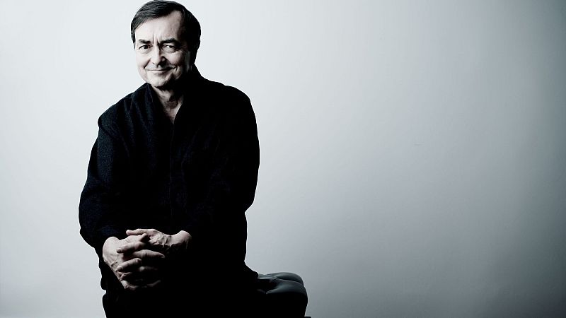 Concierto de verano - Pierre-Laurent Aimard: De cerca. Homenaje a Kurt�g - 08/09/26 - Concierto de verano