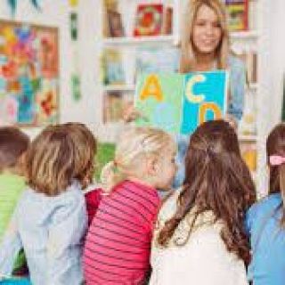 "Els nens tornen a l'escola però el seu cervell encara està de vacances": la ciència ho explica