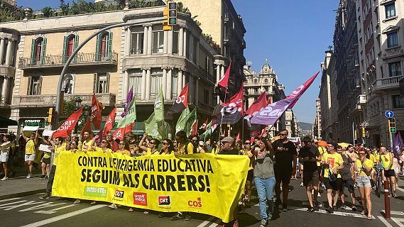 Vaga educativa a Catalunya: els sindicats amenacen amb m�s mobilitzacions
