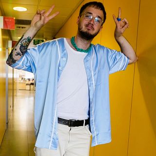 La tàctica de Lildami i el seu cotxe elèctric