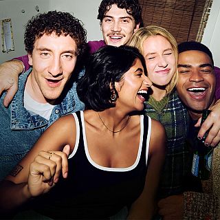 'Adults', la sitcom de la Generaci�n Z