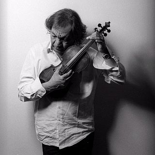 Tony Gatlif: la gitanidad en sus películas y en su música
