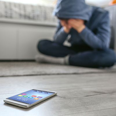 El acoso escolar y el ciberbullying - Mediodía en RNE
