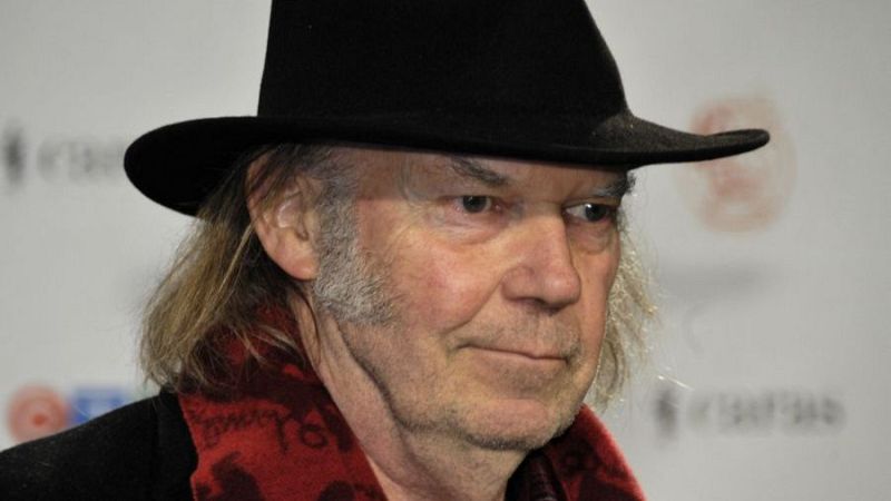 33 Revoluciones por domingo - Neil Young - 13/09/26 - Escuchar ahora