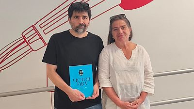 El Ojo Cr�tico - V�ctor Jara, una vida contada a trav�s de 150 canciones - Escuchar ahora