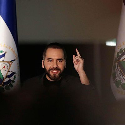 Bukele inscribe su precandidatura para el tercer mandato en El Salvador gracias a la reforma constitucional de 2025