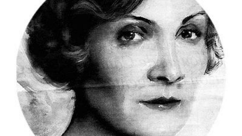 El último tren - Radiografías: Mercedes Pinto - Escuchar ahora