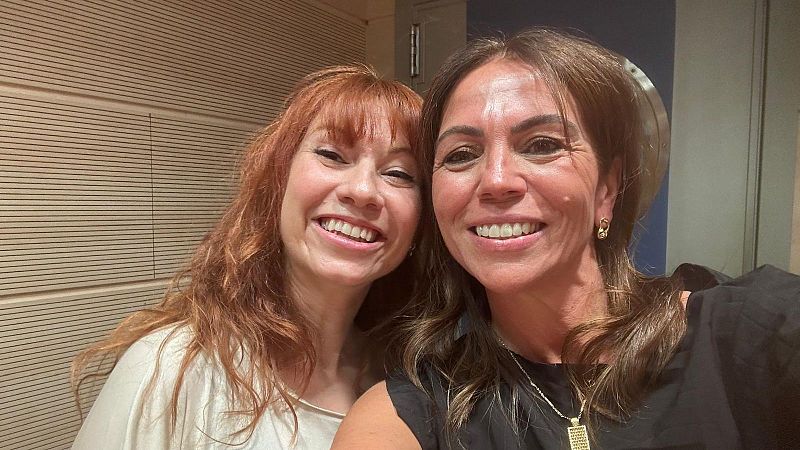 Libros de arena - Marina Arrabal y 'Dulcenombre' - Escuchar ahora