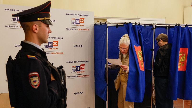 Crónica Internacional -  Rusia celebra elecciones  marcada por la guerra en Ucrania y sin oposición - Crónica internacional