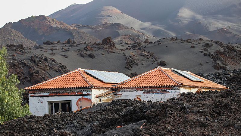Lejos de la normalidad para los palmeros que perdieron sus casas - Mediodía en RNE