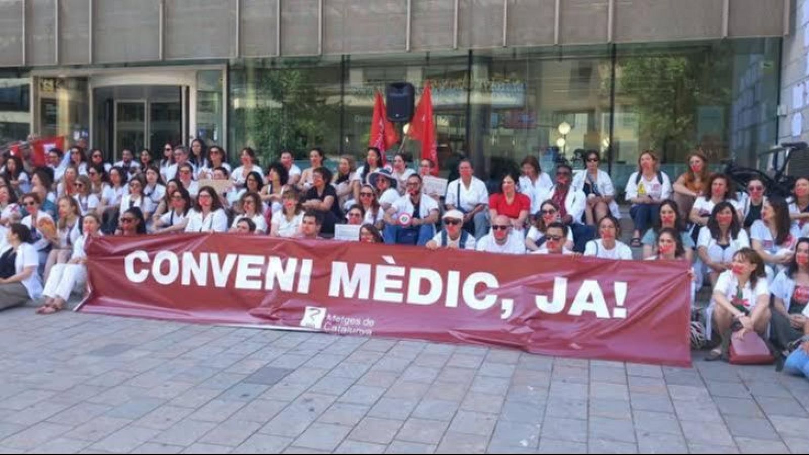 Metges de Catalunya mant� la vaga indefinida: la reuni� amb Salut acaba sense acord
