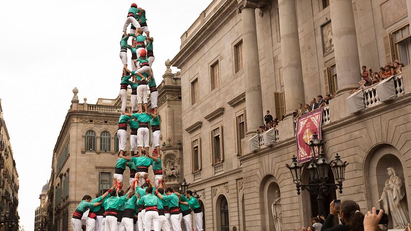 10.000 Lugares para viajar con Ángela Gonzalo - Castellers, cisternas ocultas, tirolinas y tapas - 20/09/26