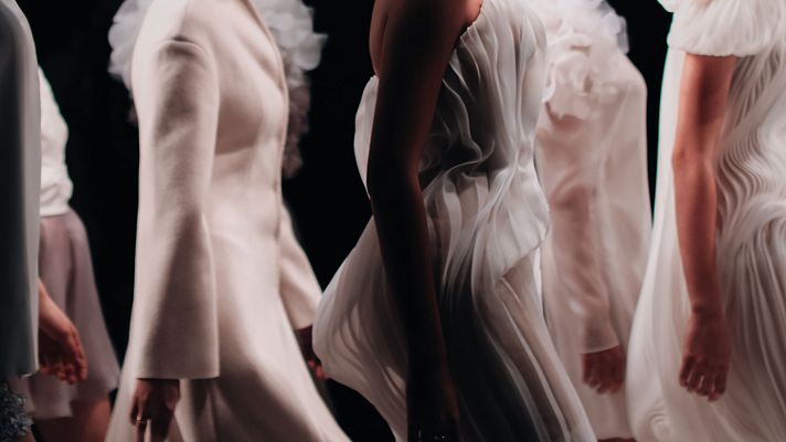 Mercedes-Benz Fashion Week Madrid y la moda española - Emisión en chino