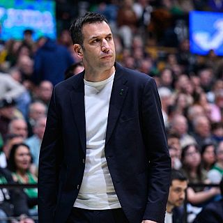 La Penya torna a aixecar un títol