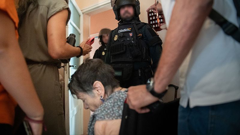 El desahucio de Maricarmen: "Nunca han querido negociar" - Mediodía en RNE