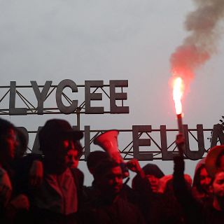 Cinco Continentes - La protesta estudiantil enciende las calles en Francia