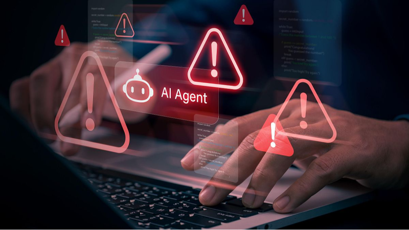 Persona tecleando en un port�til rodeada de hologramas rojos y blancos, incluyendo alertas digitales y un icono de robot con el texto 'AI Agent'.