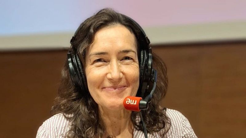 Ángeles González - Sinde