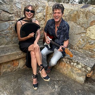 Estreno: Anni B Sweet con Santiago Auserón en "Todo está bien"