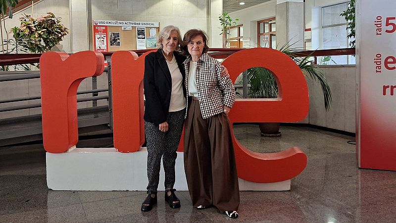 Manuela Carmena y Carmen Calvo analizan la mentira en la política