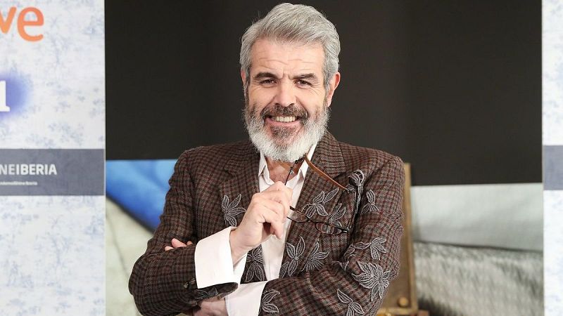 Lorenzo Caprile, diseñador de moda