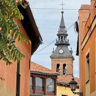 Trampantojos, olla del segador o la Cueva del Beso, en Navalcarnero