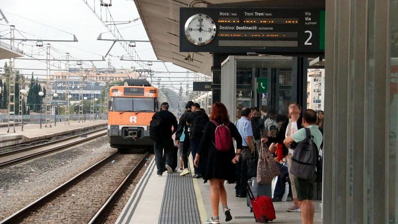 El Mat� de R�dio 4 - Quins drets tens si arribes tard o no vas a treballar per culpa de Rodalies? El Col�lectiu Ronda t'ho explica - El mat� de R�dio 4