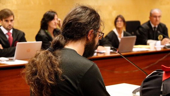 L'acusat per l'assassinat de la Carla reconeix en el judici que la va escanyar sense intenci� de matar-la