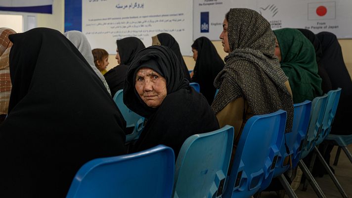 Mujeres afganas, forzadas a volver al Afganistán de los  talibanes