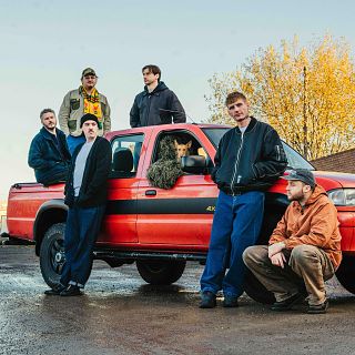 De rave-rock con Adult DVD