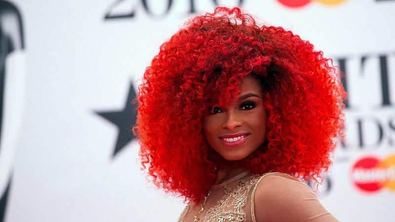 Rebobinando - Fleur East, "Sax" - 15/10/26