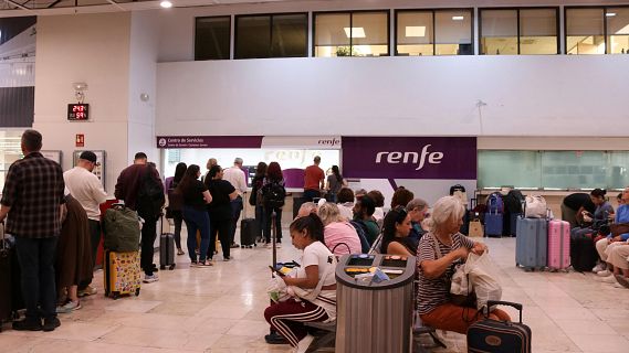Retards a l'AVE Barcelona-Madrid després de l'incendi a Ricla
