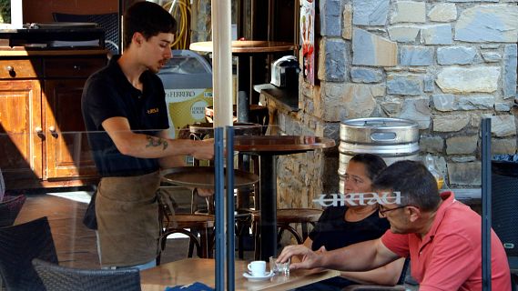 Augmenta el requisit de saber català en les ofertes de feina