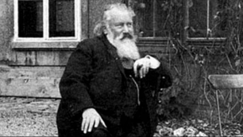 En blanco y negro - Las �ltimas piezas para piano de Brahms por Schiff, Fedorova, y Piemontesi - 14/10/26 - En blanco y negro