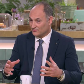 Les enquestes a l'inici de la campanya electoral