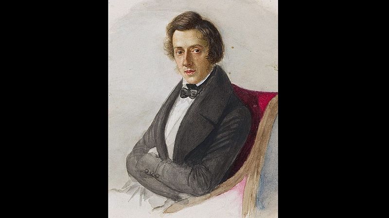 Retrato a la acuarela de Fr�d�ric Chopin sentado con los brazos cruzados, vistiendo levita oscura y camisa blanca sobre fondo neutro.
