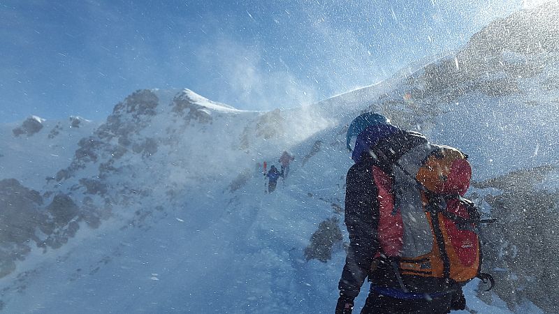 14 horas Fin de Semana - El alpinismo: una atracci�n casi filos�fica por la monta�a - Escuchar ahora