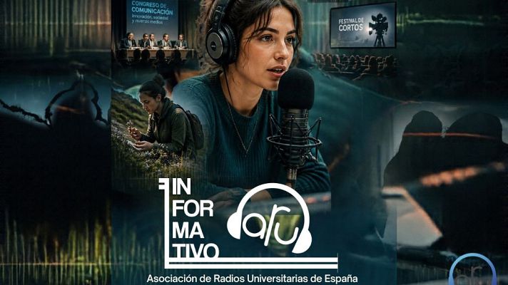 Mujer joven con auriculares profesionales y micrófono en actitud de locución, acompañada de un fotomontaje de escenas universitarias y el logotipo del programa.