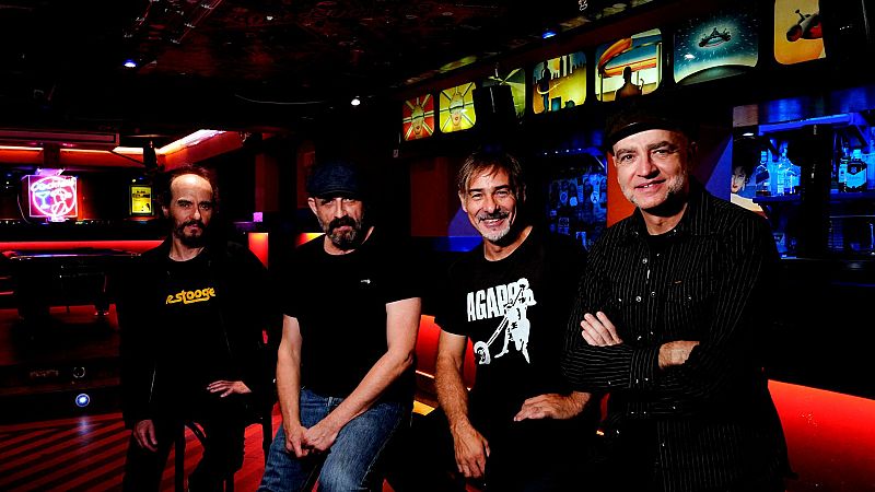 33 Revoluciones por domingo - Los Enemigos, The Allwells, Jason Scott & The High Heat y Caravaca Powerpop - 18/10/26
