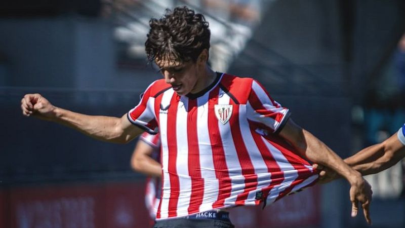 Efe Korkut, durante un partido con el Bilbao Athletic