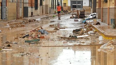 La lluvia, aliada de la contaminación en su camino al mar