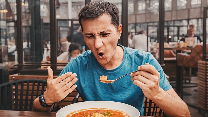 �Por qu� nos pica la nariz al comer picante?
