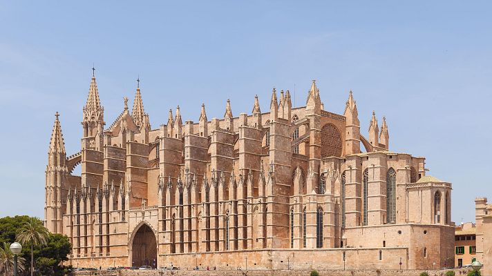 Luz, arte y mística en la catedral de Palma de Mallorca