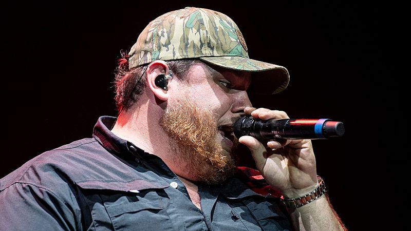 Luke Combs, "Fast Car"