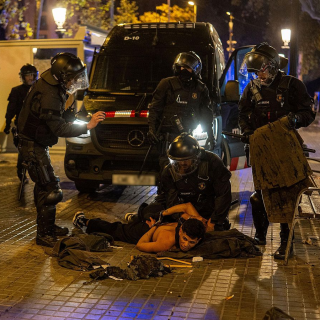 Tertúlia | Aldarulls, saquejos i detencions al centre de Barcelona