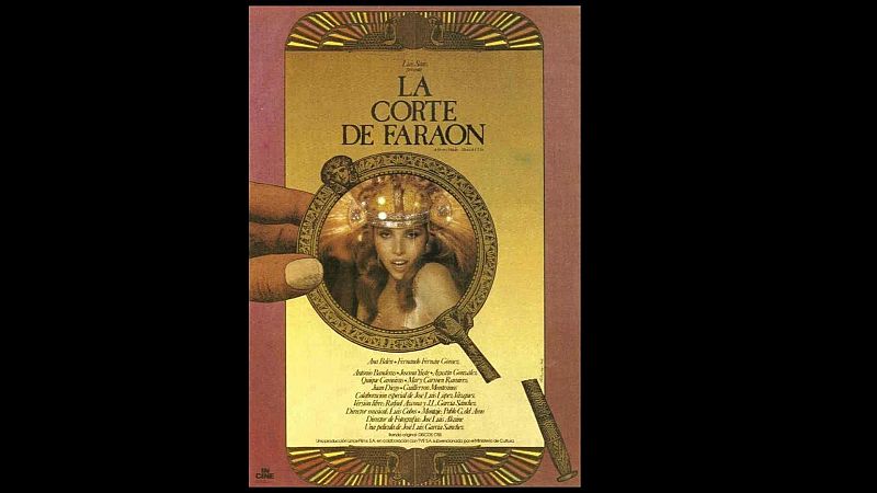 Cartel de la pel�cula espa�ola La corte de Fara�n con un recuadro dorado y la ilustraci�n de la actriz Ana Bel�n reflejada en un espejo circular.